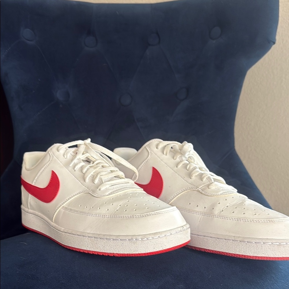 Nike Men's Cream and Red shoes